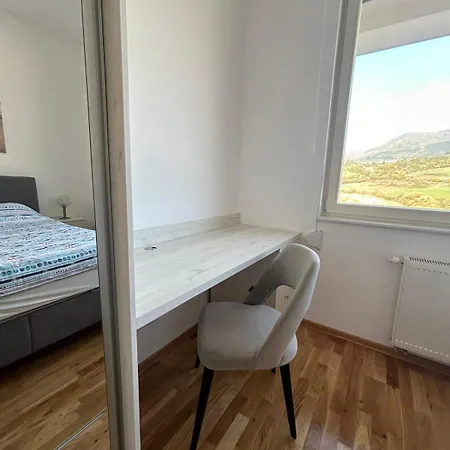Saray Apartment *